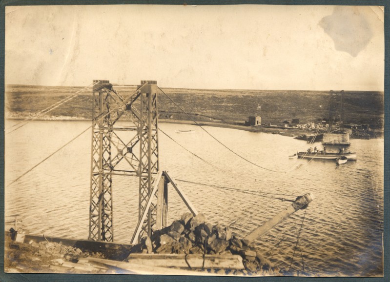 Threading the main cables